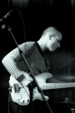 LouisMinusSeize_Paradox_200913_MarcusMoonen4