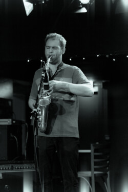 LouisMinusSeize_Paradox_200913_MarcusMoonen5